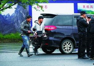 爆料航拍车队视频,揭秘神秘车队背后的故事